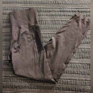 NWT VS PINK LEGGINGS "COOL & COMFY"